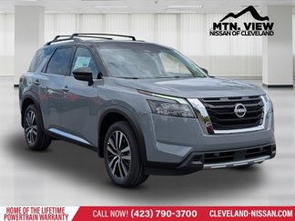 New 2025 Nissan Pathfinder Platinum image 1