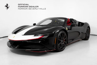 Used 2022 Ferrari SF90 Spider image 1