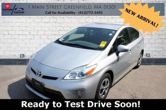 Used 2015 Toyota Prius Three image 1