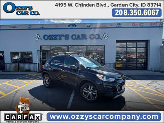 Used 2020 Chevrolet Trax LT w/ Sun & Sound Package image 1