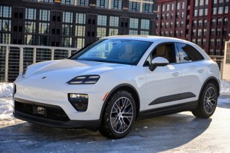 Used 2025 Porsche Macan Electric image 1