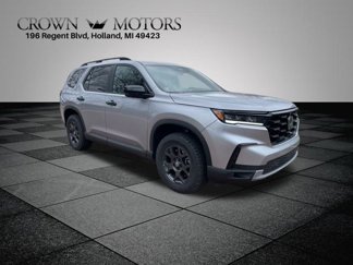 New 2025 Honda Pilot TrailSport image 1