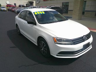 Used 2016 Volkswagen Jetta SE image 1