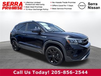 Used 2023 Volkswagen Taos SE w/ Black Wheel Package image 1