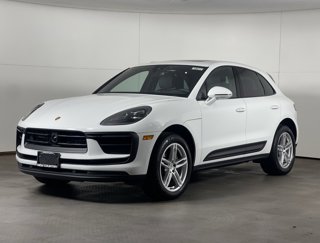 Certified 2024 Porsche Macan image 1