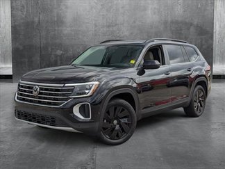 New 2025 Volkswagen Atlas SE image 1