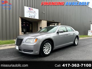 Used 2014 Chrysler 300 image 1