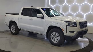 Used 2022 Nissan Frontier SV w/ Technology Package image 1