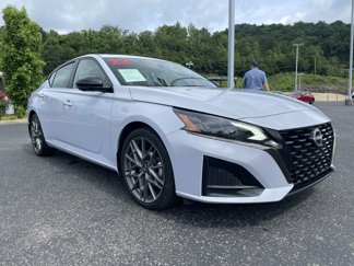 Used 2023 Nissan Altima 2.0 SR image 1