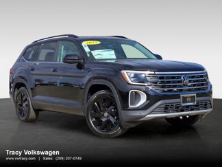 New 2025 Volkswagen Atlas SE image 1