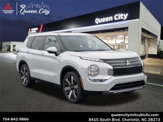 New 2025 Mitsubishi Outlander SE image 1