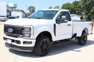 New 2025 Ford F350 XL image 1