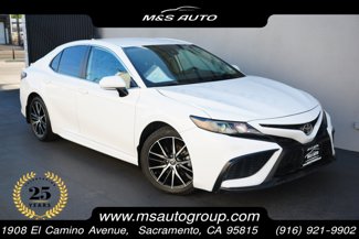 Used 2024 Toyota Camry SE image 1