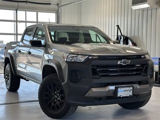 Used 2024 Chevrolet Colorado Trail Boss w/ Advanced Trailering Package image 1