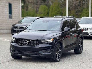 Used 2021 Volvo XC40 T5 R-Design image 1