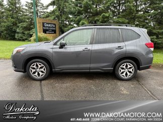 Used 2022 Subaru Forester Premium image 1