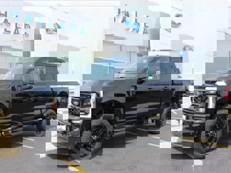New 2025 Ford F250 4x4 Crew Cab Super Duty image 1