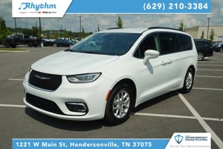 Used 2022 Chrysler Pacifica Touring-L image 1