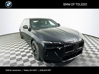 New 2025 BMW 760i xDrive w/ Autobahn Package image 1