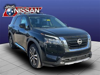 New 2025 Nissan Pathfinder Platinum image 1