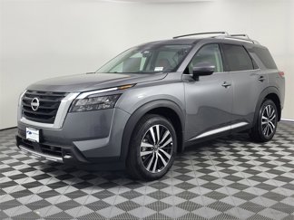 New 2025 Nissan Pathfinder Platinum image 1