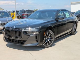 New 2026 BMW 750e xDrive image 1