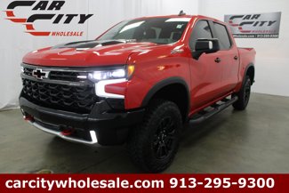 Used 2023 Chevrolet Silverado 1500 ZR2 image 1