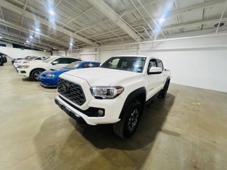 Used 2023 Toyota Tacoma TRD Off-Road image 1
