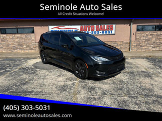 Used 2020 Chrysler Pacifica Touring-L w/ Advanced Safetytec Group image 1