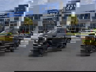 New 2025 Ford F350 4x4 Crew Cab Super Duty image 1