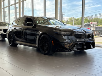 New 2025 BMW M5 Touring image 1