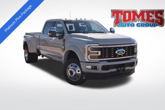 Used 2025 Ford F450 Platinum w/ Platinum Plus Package image 1