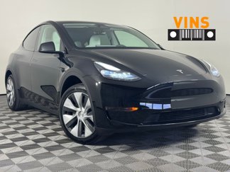 Used 2024 Tesla Model Y 2WD image 1