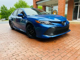 Used 2019 Toyota Camry LE image 1