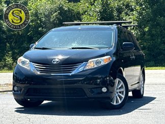 Used 2017 Toyota Sienna XLE Premium image 1