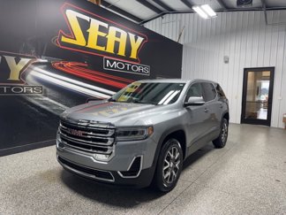 Used 2023 GMC Acadia SLE image 1