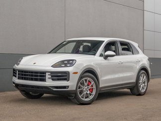 Certified 2024 Porsche Cayenne S image 1