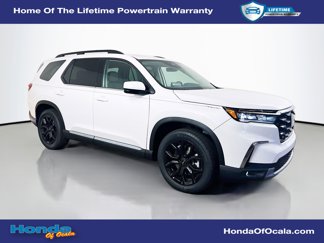 New 2025 Honda Pilot Touring image 1