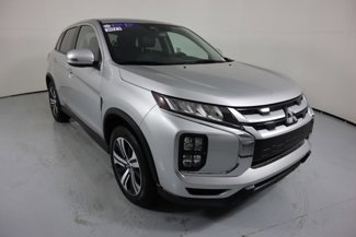 Used 2023 Mitsubishi Outlander Sport SE image 1
