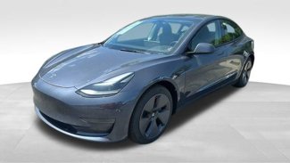 Used 2023 Tesla Model 3 Standard Range image 1