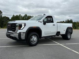 Used 2024 GMC Sierra 3500 Pro image 1
