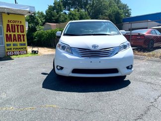 Used 2014 Toyota Sienna XLE image 1