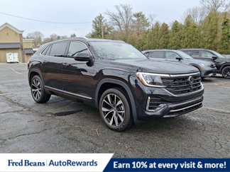 New 2025 Volkswagen Atlas Cross Sport SEL Premium R-Line image 1
