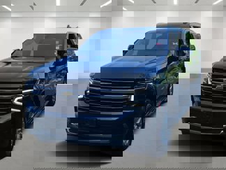 Used 2023 Chevrolet Suburban LT image 1
