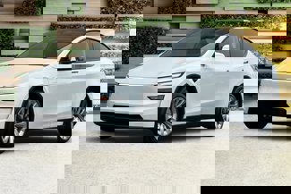 Used 2026 Tesla Model Y AWD image 1