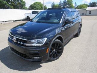 Used 2021 Volkswagen Tiguan SE R-Line image 1