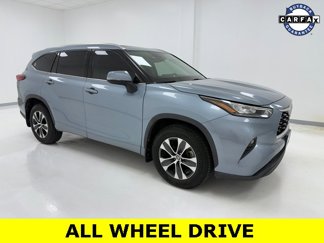 Used 2020 Toyota Highlander XLE image 1