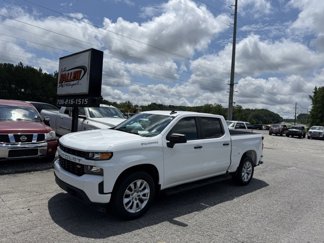 Used 2022 Chevrolet Silverado 1500 Custom image 1