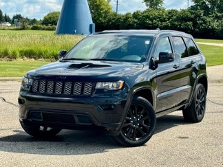 Used 2019 Jeep Grand Cherokee Altitude image 1