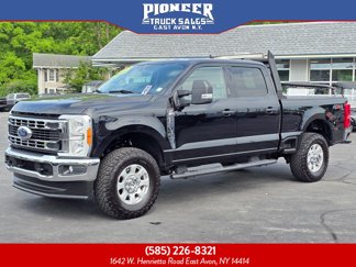 Used 2023 Ford F250 4x4 Crew Cab Super Duty image 1